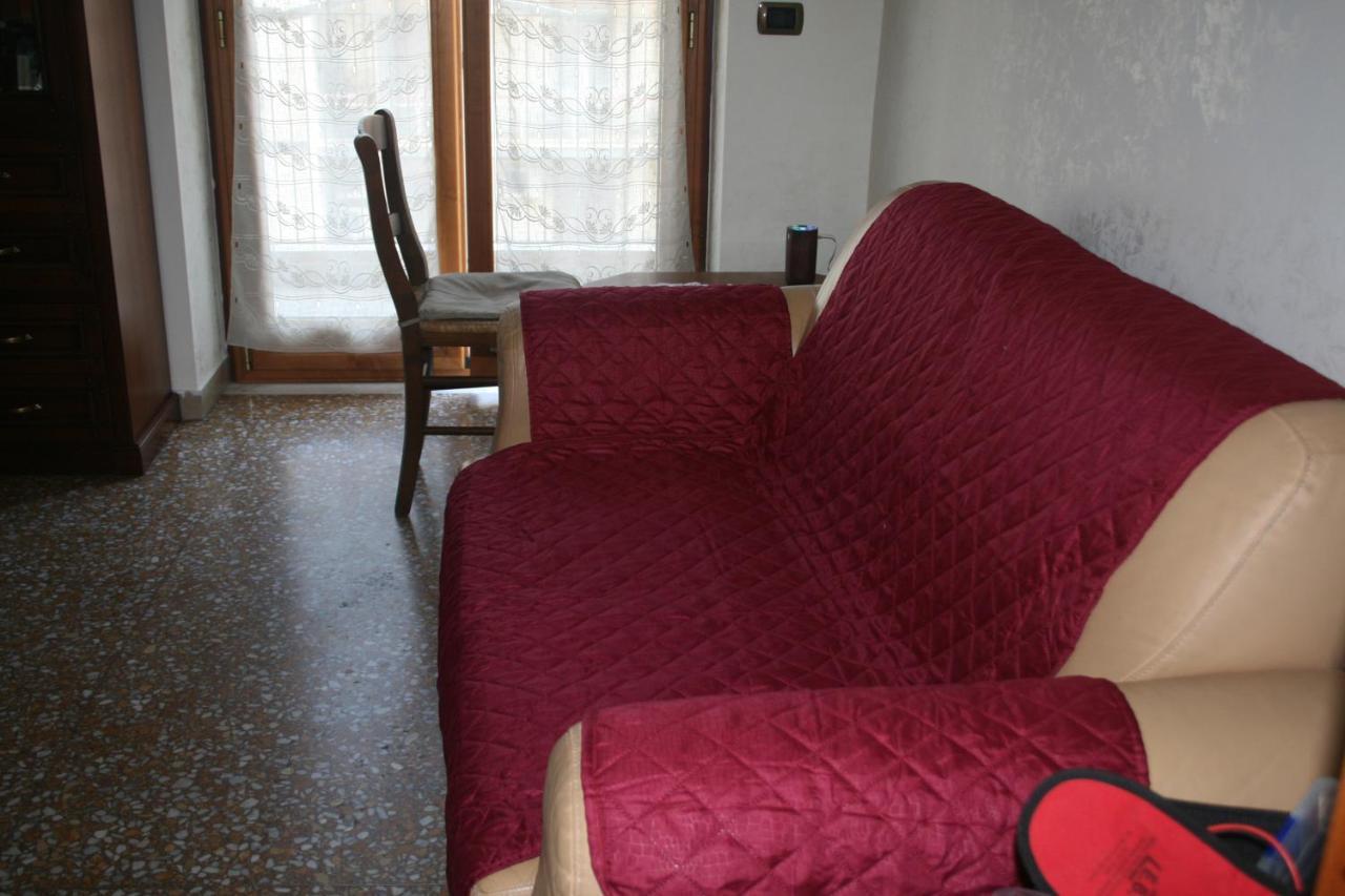 Appartamento Per Turisti E Famiglie Roma ภายนอก รูปภาพ